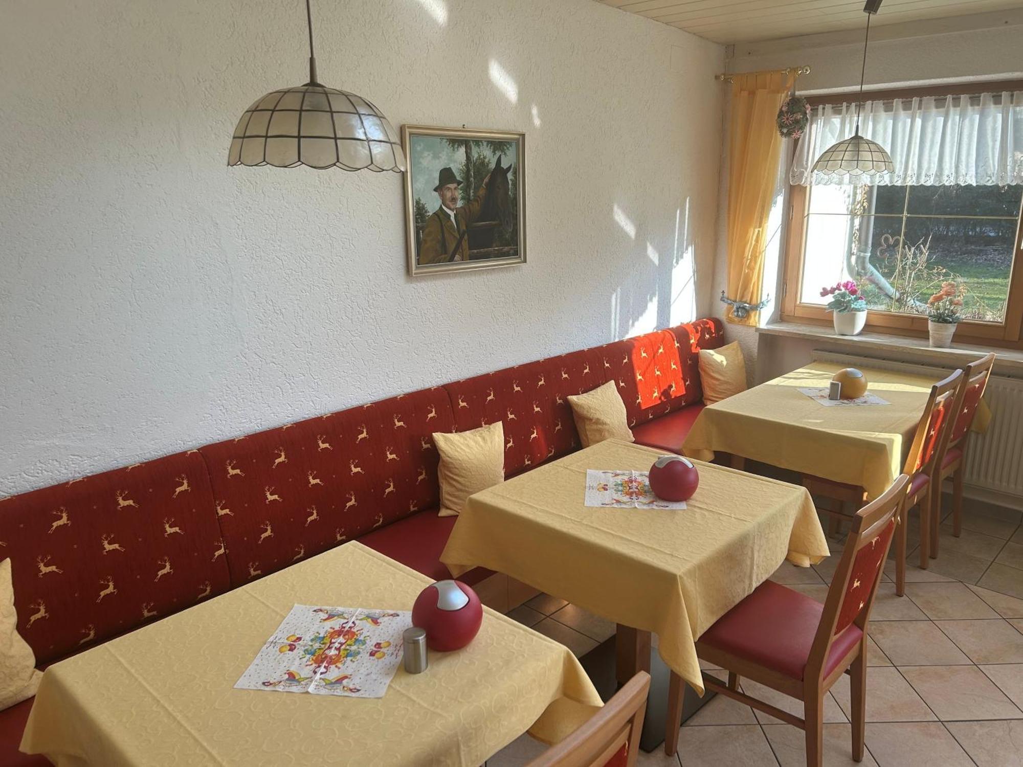 Hotel Garni Hubertushof Bad Füssing Екстериор снимка