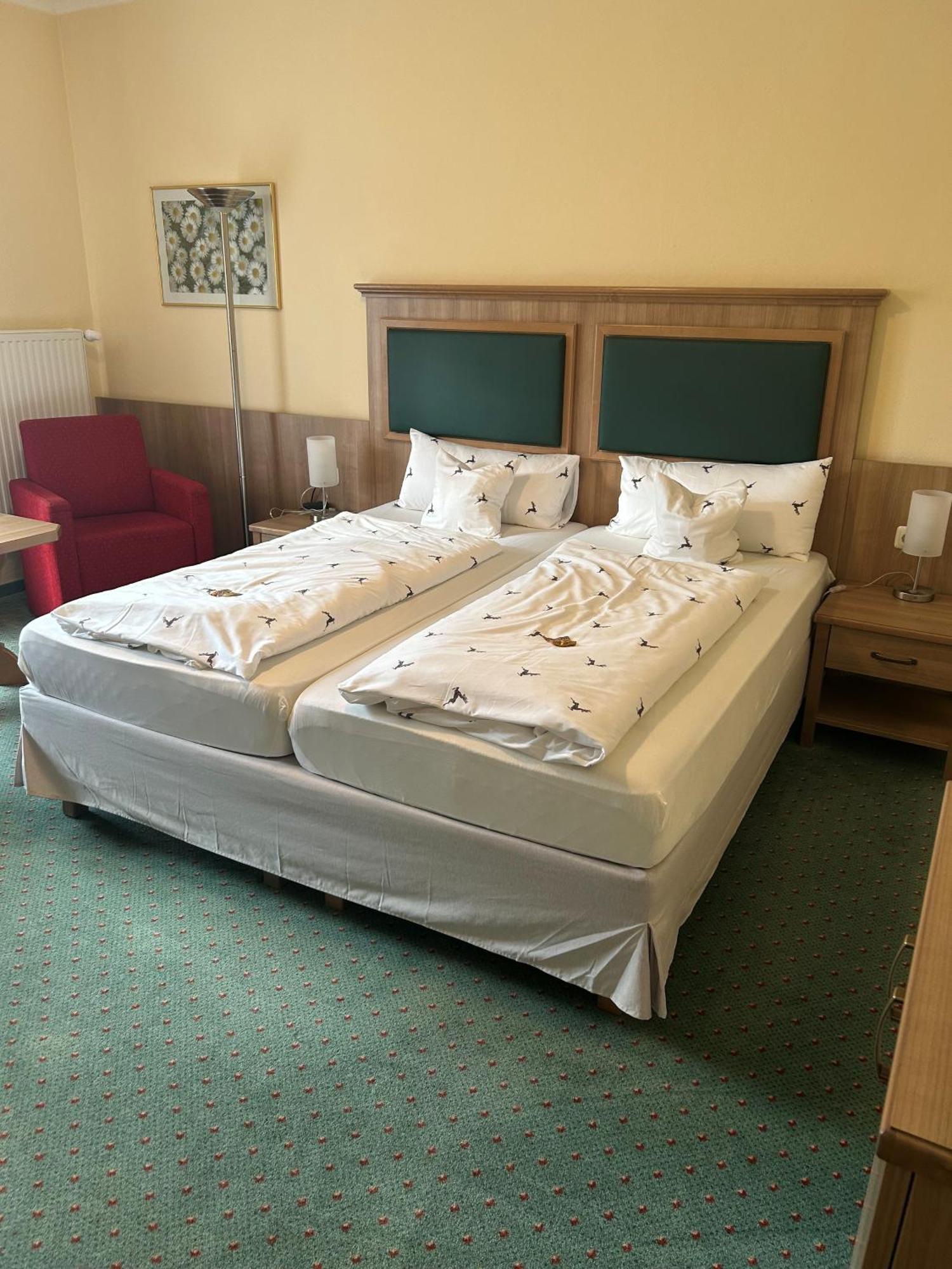 Hotel Garni Hubertushof Bad Füssing Екстериор снимка