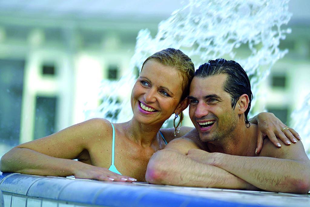 Hotel Garni Hubertushof Bad Füssing Екстериор снимка